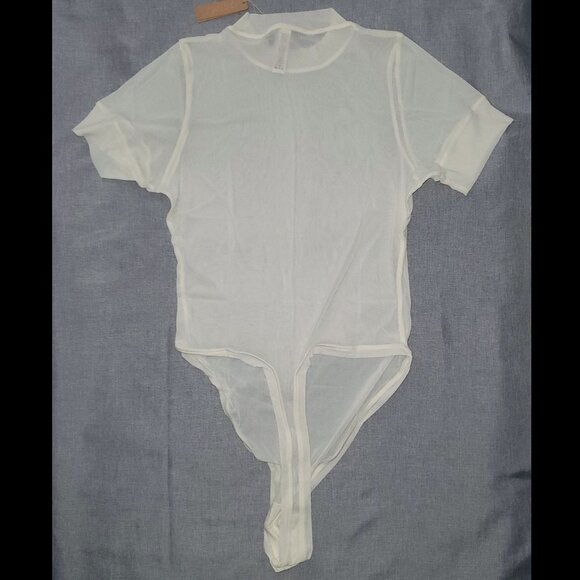 NWT SKIMS 2X Summer Mesh Tshirt Bodysuit BONE - Picture 2 of 3